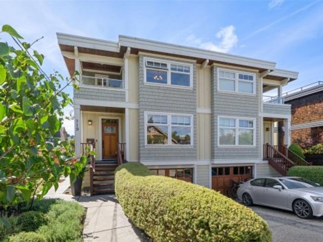 House for sale in James Bay, Victoria