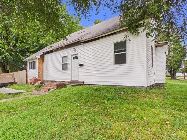 House for sale in Clinton, Missouri