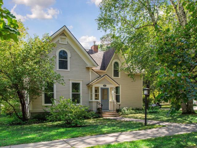 House for sale in Northfield, Rice County
