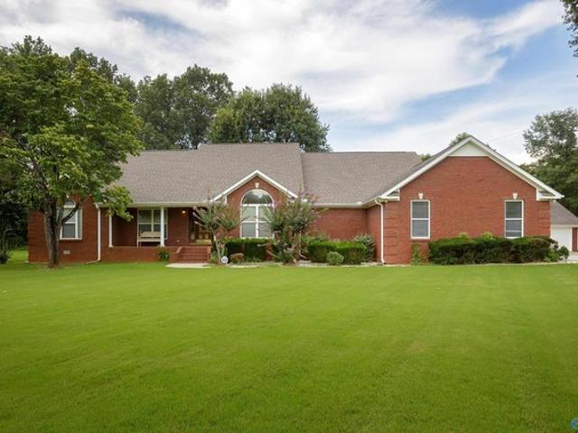 House for sale in Rogersville, Alabama