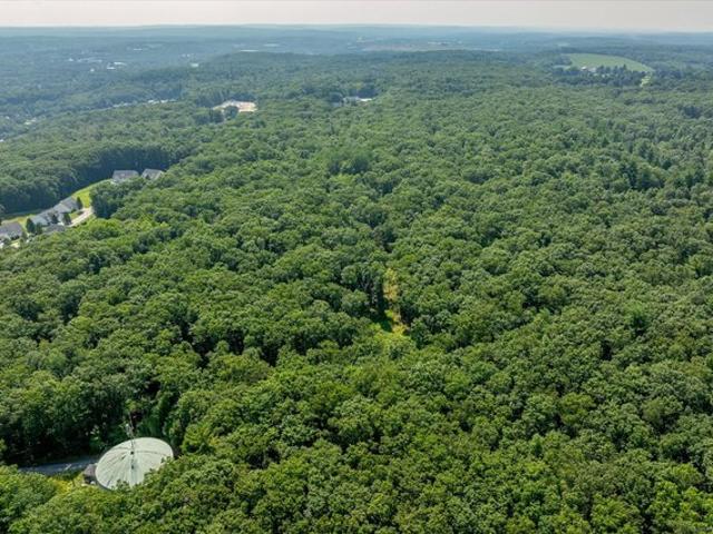 Land for sale in Putnam, Connecticut