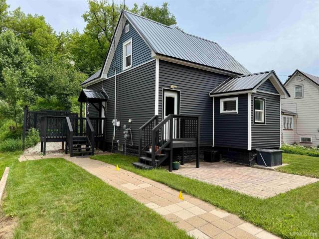 House for sale in Ishpeming, Michigan