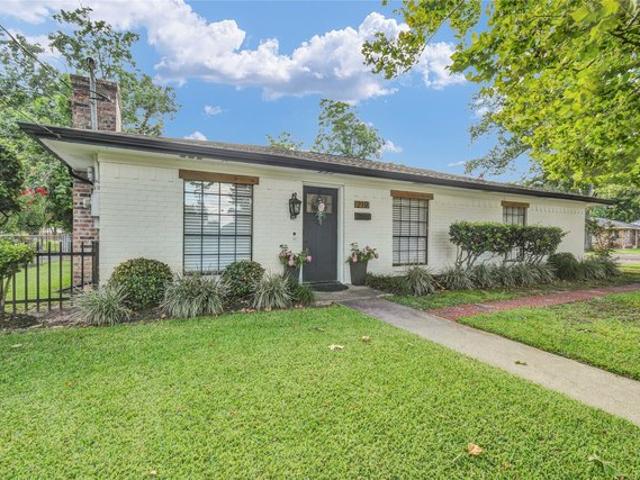 House for sale in Clute, Texas