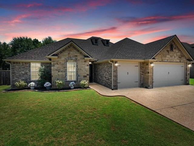 House for sale in Harrison, Texas