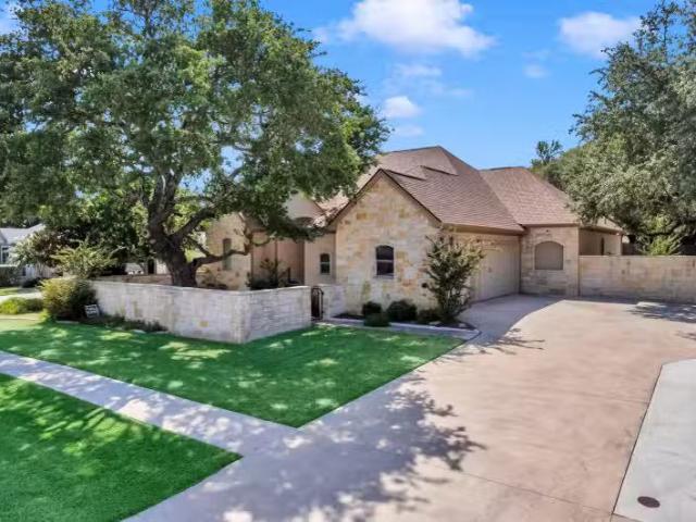 House for sale in Marble Falls