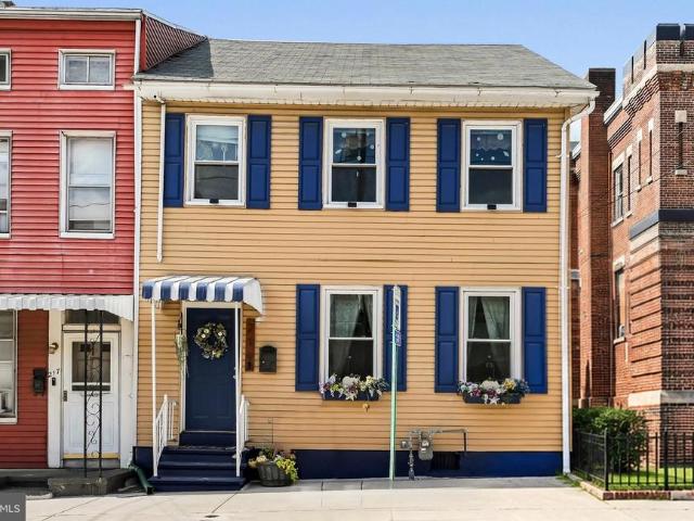 Townhouse for sale in Columbia, Lancaster County