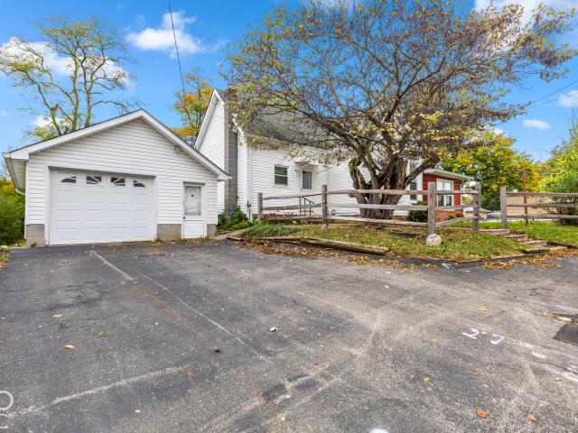 House for sale in Hope, Bartholomew County
