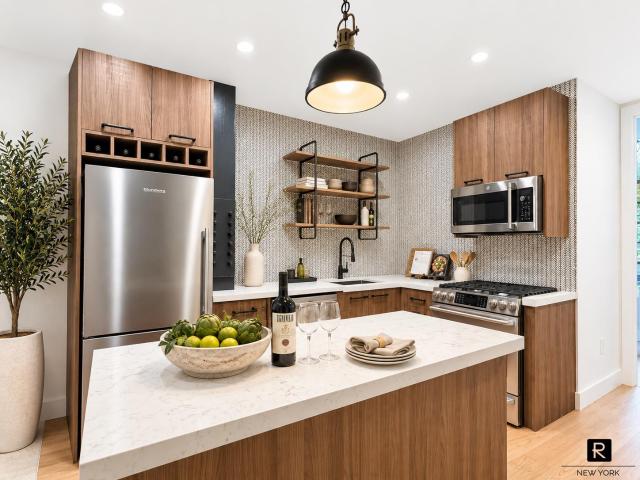 Condo for sale in Arverne, New York