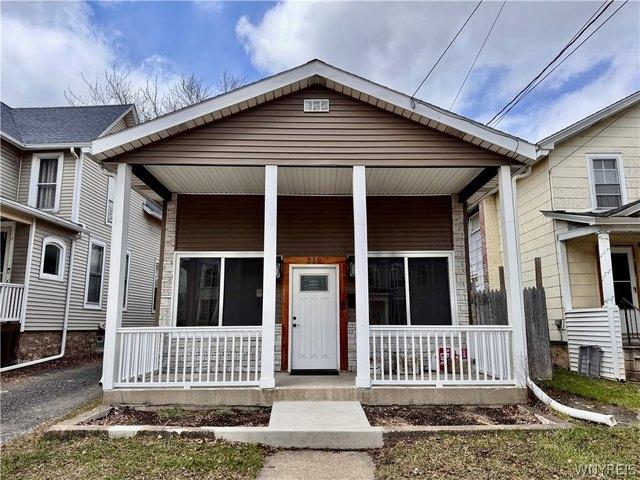 House for sale in Niagara, New York