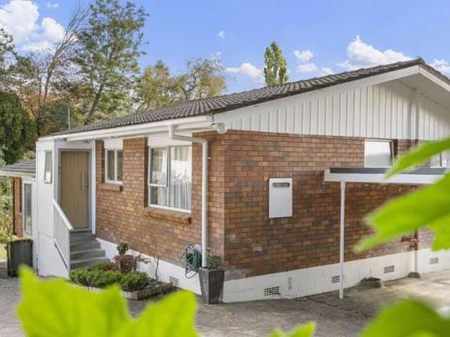 House for sale in Wairau Valley