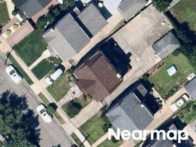 House for sale in Queens, Arverne