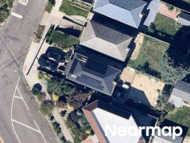 House for sale in Queens, Arverne