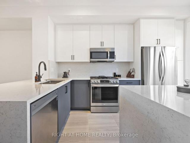 Townhouse for sale in Woburn, Ontario