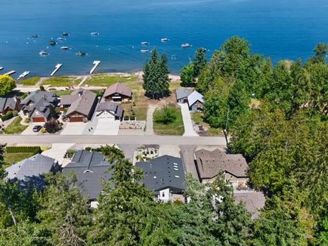 House for sale in Sorrento, British Columbia