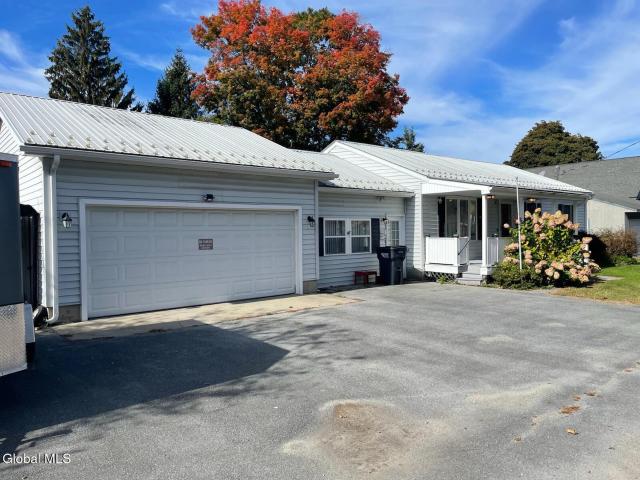 House for sale in New York