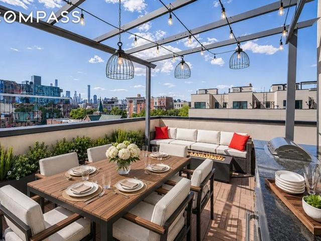 Condo for sale in Queens, Arverne
