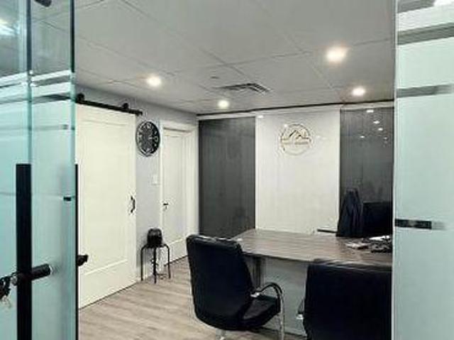 Commercial for rent in Mississauga, Ontario