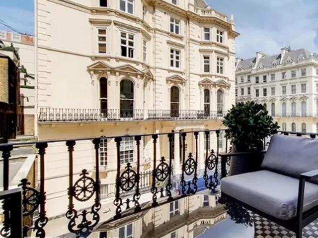 Apartment for rent in South Kensington, Greater London