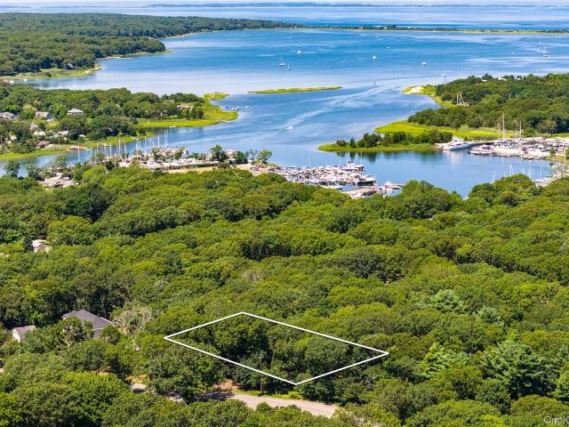 Land for sale in Springs, Town of East Hampton