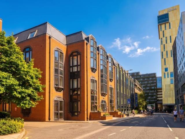 Apartment for rent in Horsell, Woking