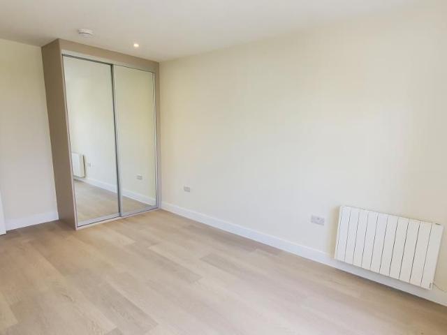 Apartment for rent in Horsell, Woking