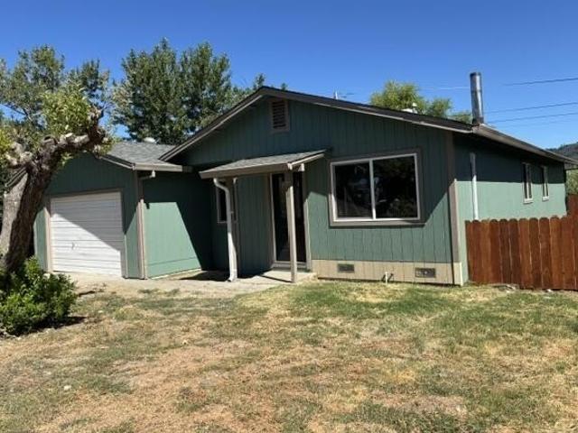 House for sale in Lewiston, California