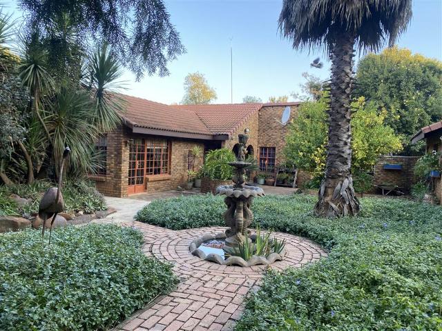 House for sale in Waterkloof, Gauteng