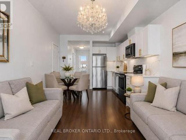 Townhouse for sale in Woburn, Ontario