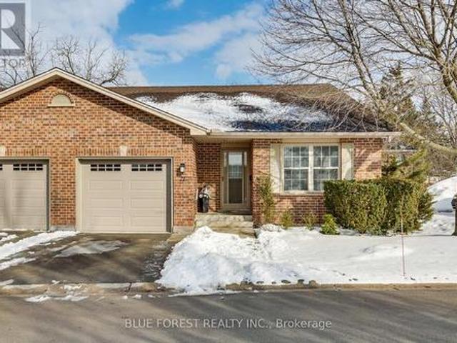 Condo for sale in Arva, Ontario