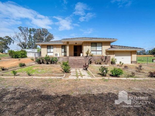 Cottage for sale in Newlands, Western Australia