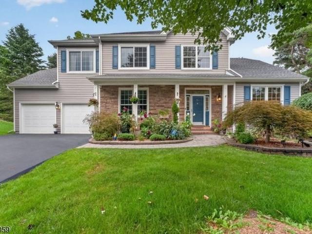 House for sale in Neshanic Station, New Jersey