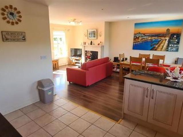 Terraced House for sale in Leitrim, Connacht