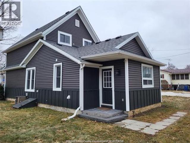 House for sale in Chatham–kent, Ontario