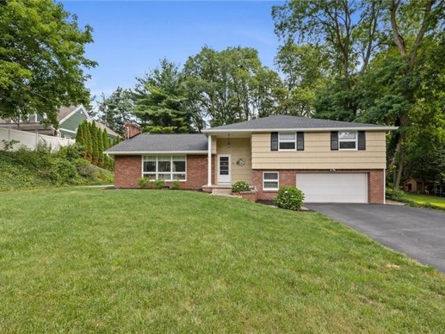 House for sale in Pittsford, New York