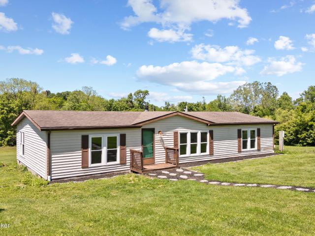 House for sale in Smithfield, Kentucky