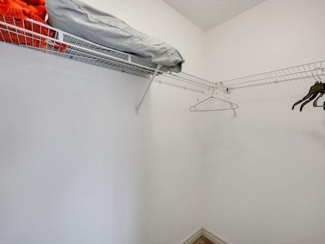 House for rent in Wedgewood, Alberta
