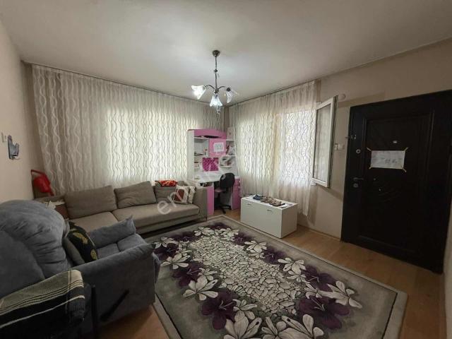Karabağlar, İzmir içerisinde satılık mülk