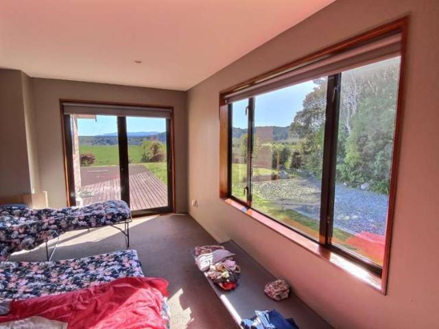 House for rent in West Coast