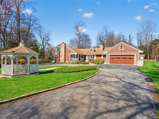 House for sale in Hartsdale, New York