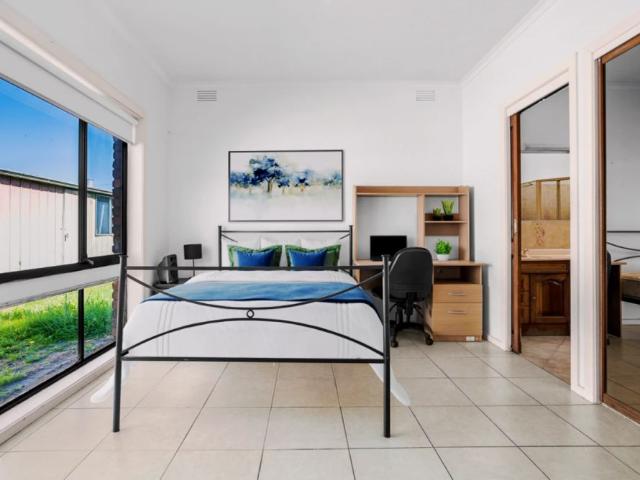 Room for rent in Camerons Creek, Victoria