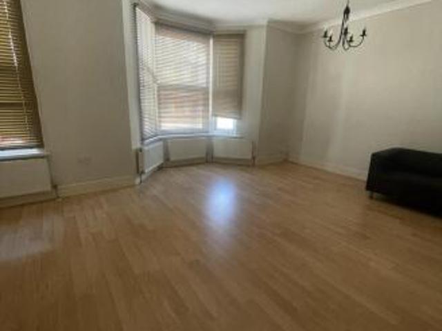 Apartment for sale in Walthamstow, Greater London