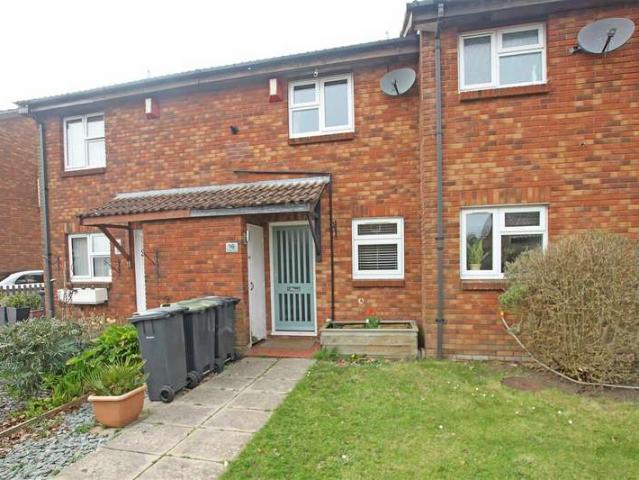 Cottage for rent in Throop, Bournemouth