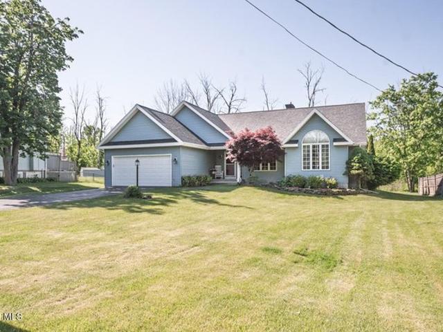 House for sale in Colonie, New York
