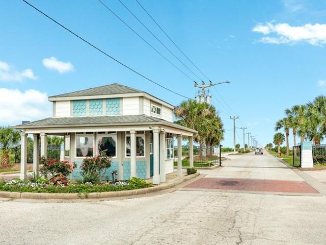 Land for sale in Hitchcock, Texas