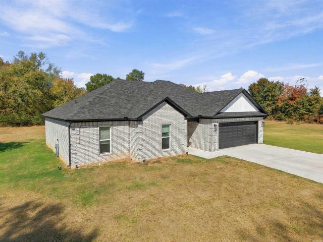 House for sale in Greenbrier, Faulkner County