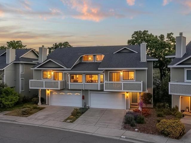 Townhouse for sale in Novato, California