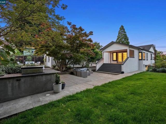 House for sale in Orinda, California