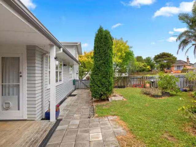 House for sale in Awhitu