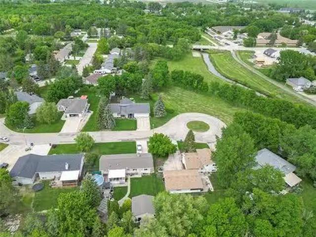 House for sale in St-pierre-jolys, Manitoba