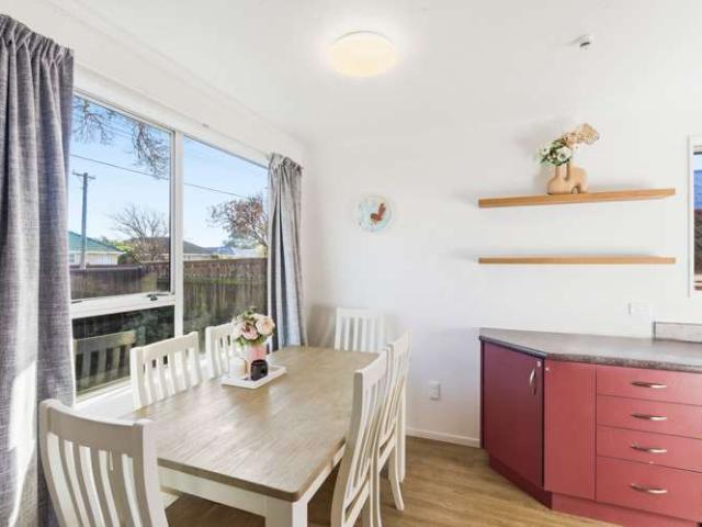 House for sale in Chaslands, Canterbury
